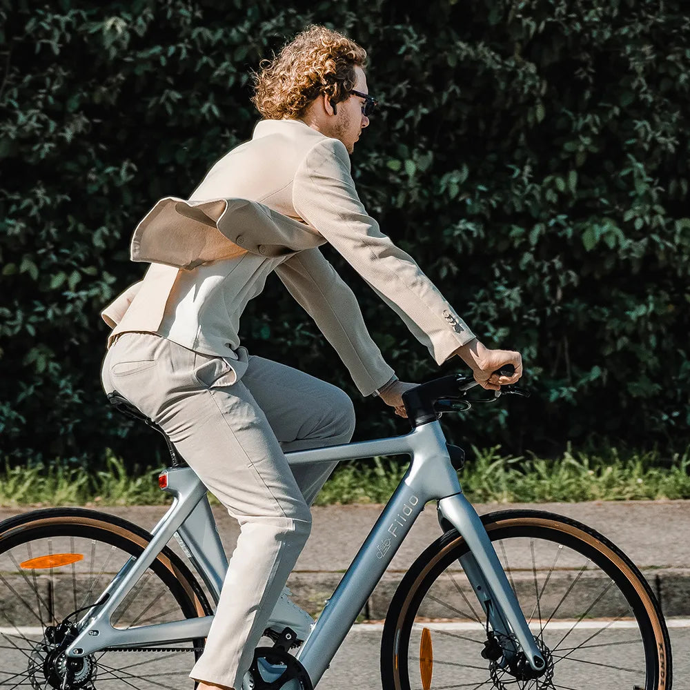 e-bike minimalistisch damen Fiido Air – Leichtes Carbon-E-Bike mit 13,75 kg Gewicht